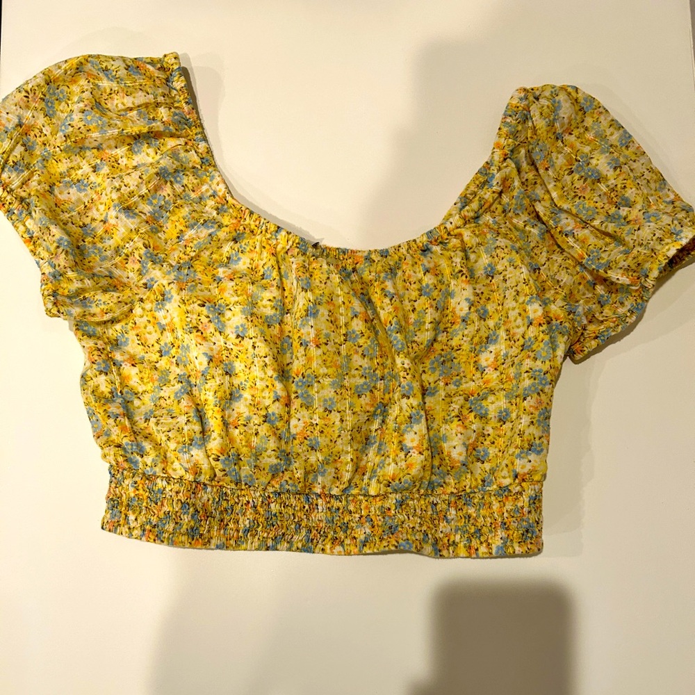 American Eagle floral crop top- size Small